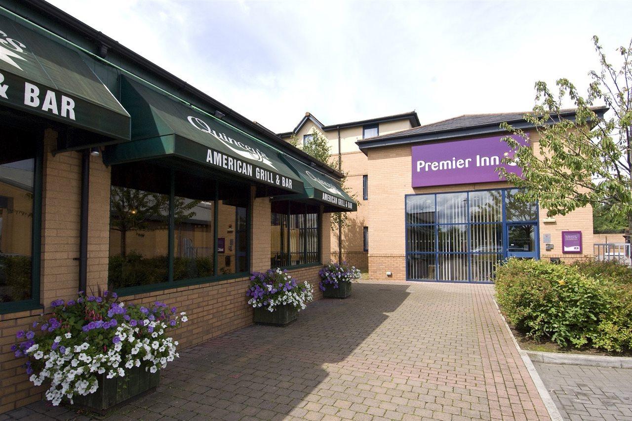 Premier Inn Bristol Filton Exterior foto